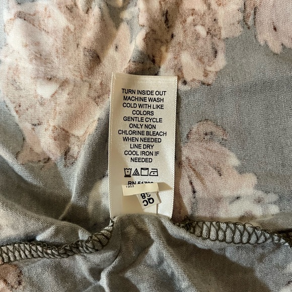 Maurices plus size 2X tee - Picture 5 of 5